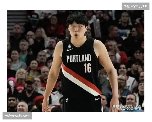 开拓者第三节轰40分逆转爵士 内线双塔统治禁区 开拓者第三节轰40分逆转爵士 内线双塔统治禁区